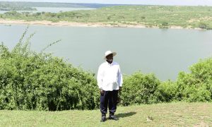 Museveni Tours Queen Elizabeth Park